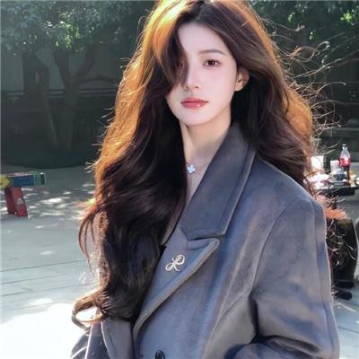 黑珍珠艾曼妞